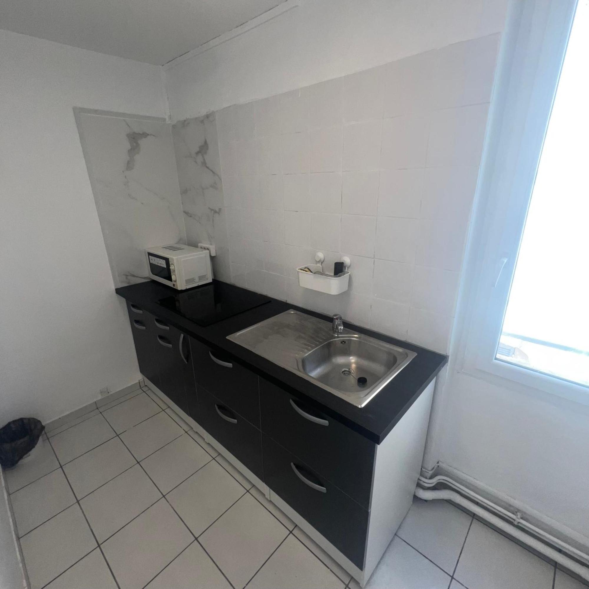 Studio Tapisvert St Charles Canebiere Vieux Port Marseille Eksteriør billede