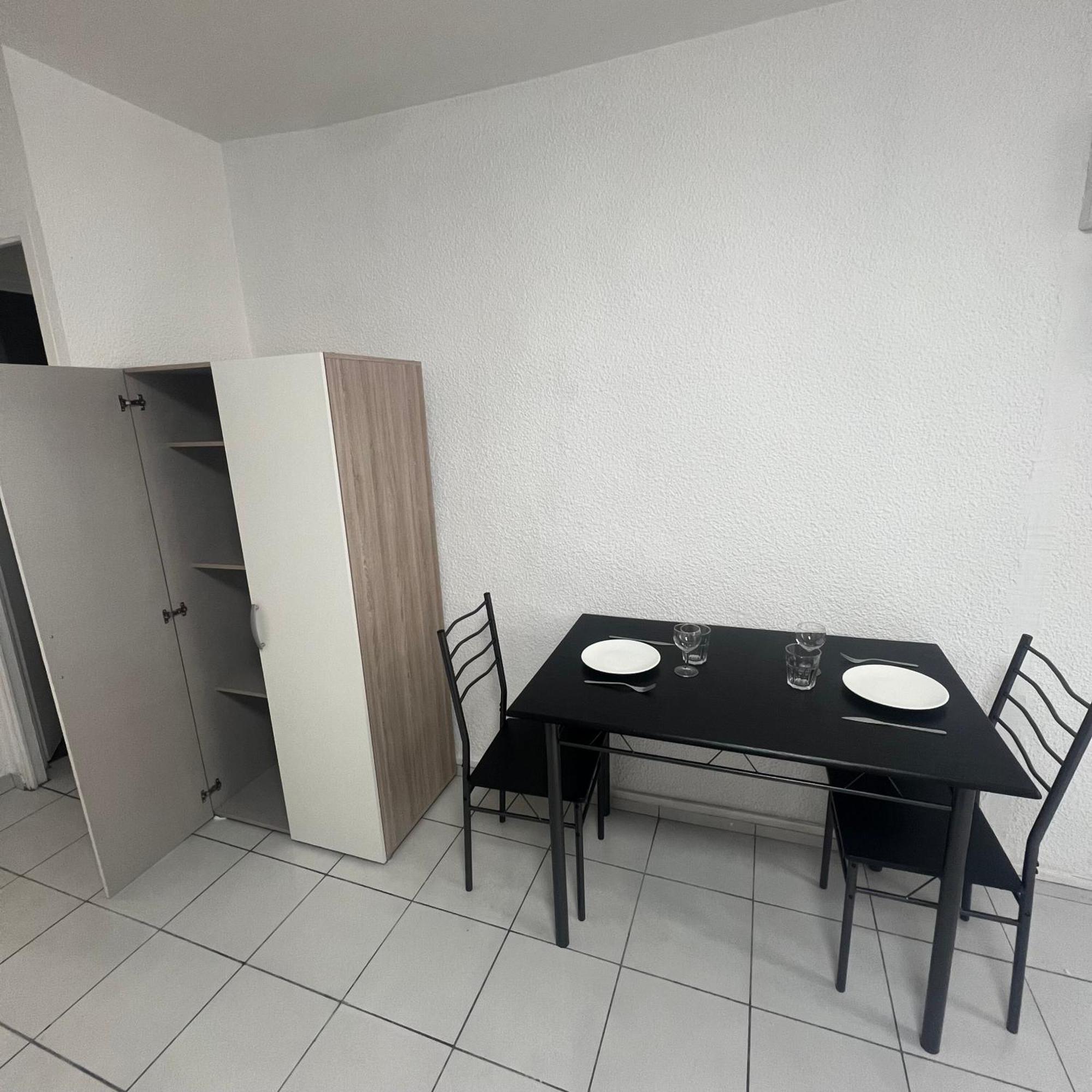 Studio Tapisvert St Charles Canebiere Vieux Port Marseille Eksteriør billede